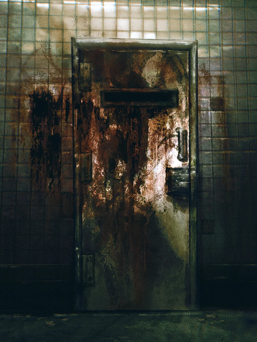 SCP-106 부식된 격리실 문 - 초기 격리 시설에서 발견된 심하게 부식된 강철 문